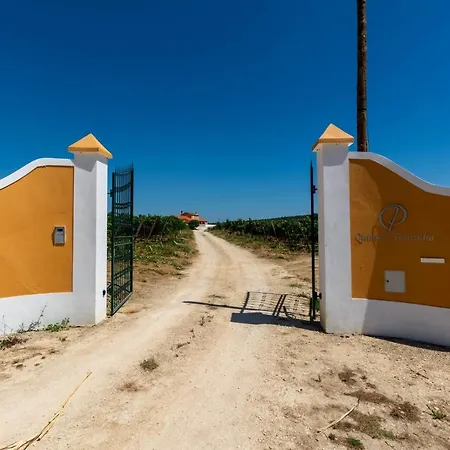 Quinta Da Pontinha Bed & Breakfast 3*