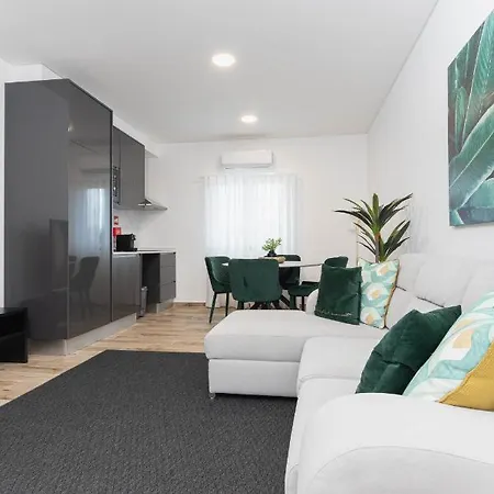 Quinta Da Pontinha فندق مبيت وإفطار ألينكوير