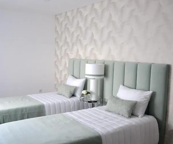 Quinta Da Pontinha 住宿加早餐酒店 阿伦克尔